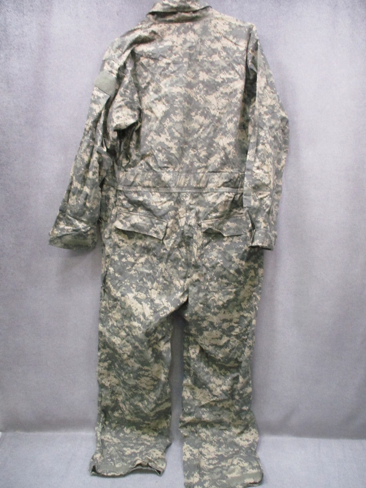 US Military Mechanics Coveralls UCP Camo X-Large New With Tags 8415-01-534-7383