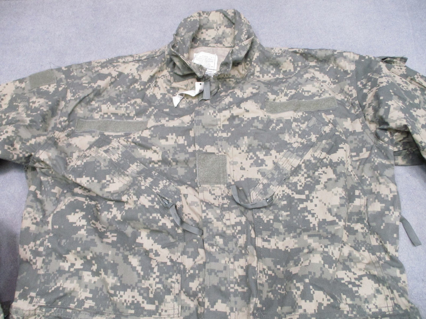 US Military Mechanics Coveralls UCP Camo X-Large New With Tags 8415-01-534-7383