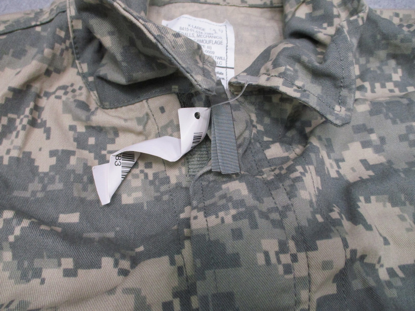 US Military Mechanics Coveralls UCP Camo X-Large New With Tags 8415-01-534-7383
