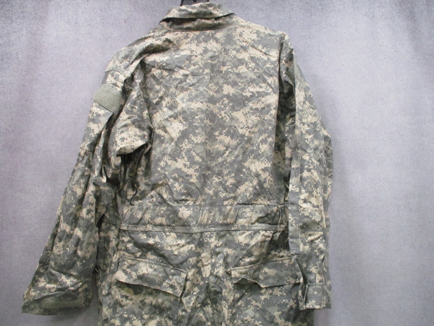 US Military Mechanics Coveralls UCP Camo X-Large New With Tags 8415-01-534-7383