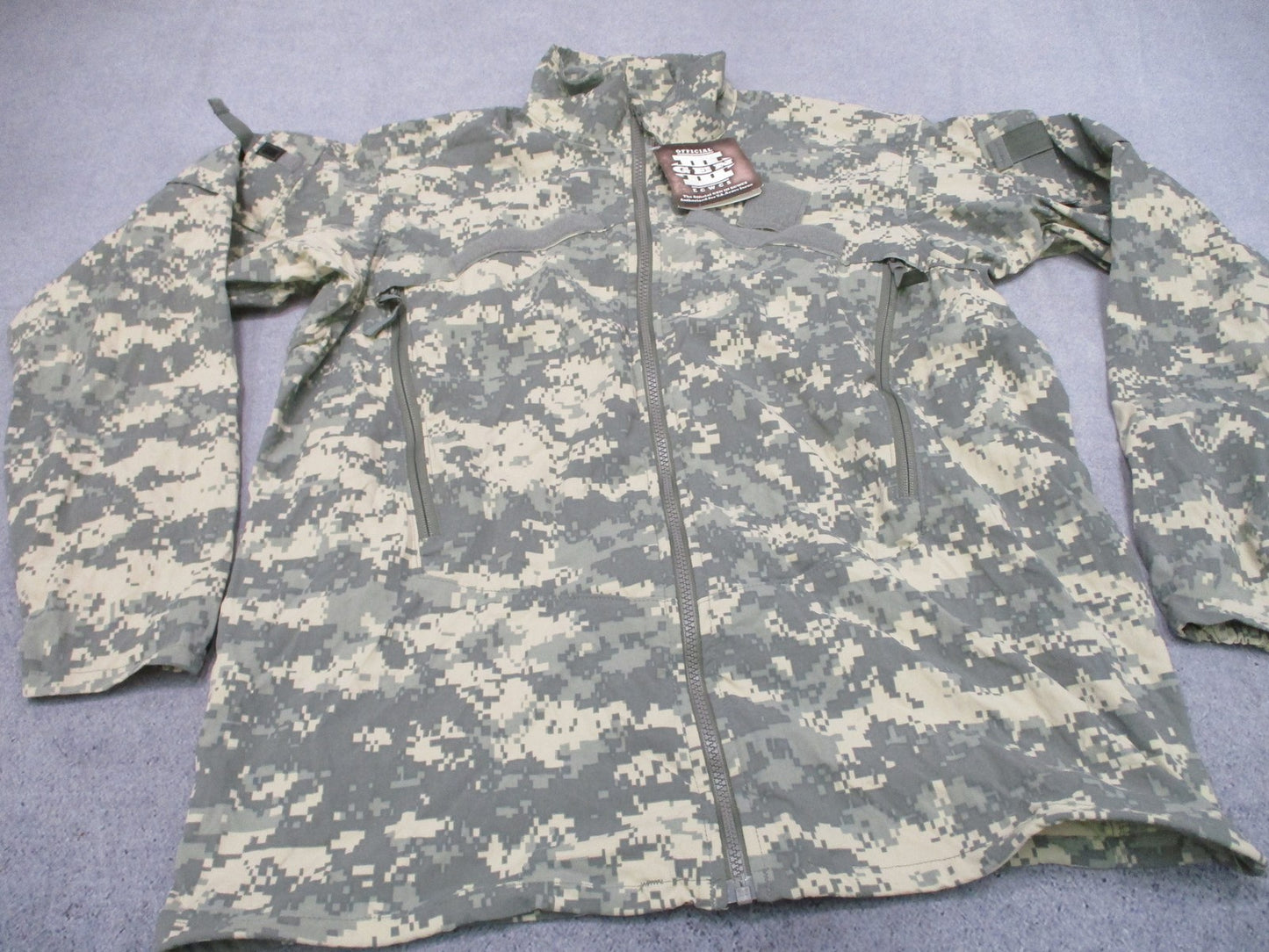 New US Army Issue GEN III ECWCS Wind Cold Weather Jacket Digital Camo Medium Reg