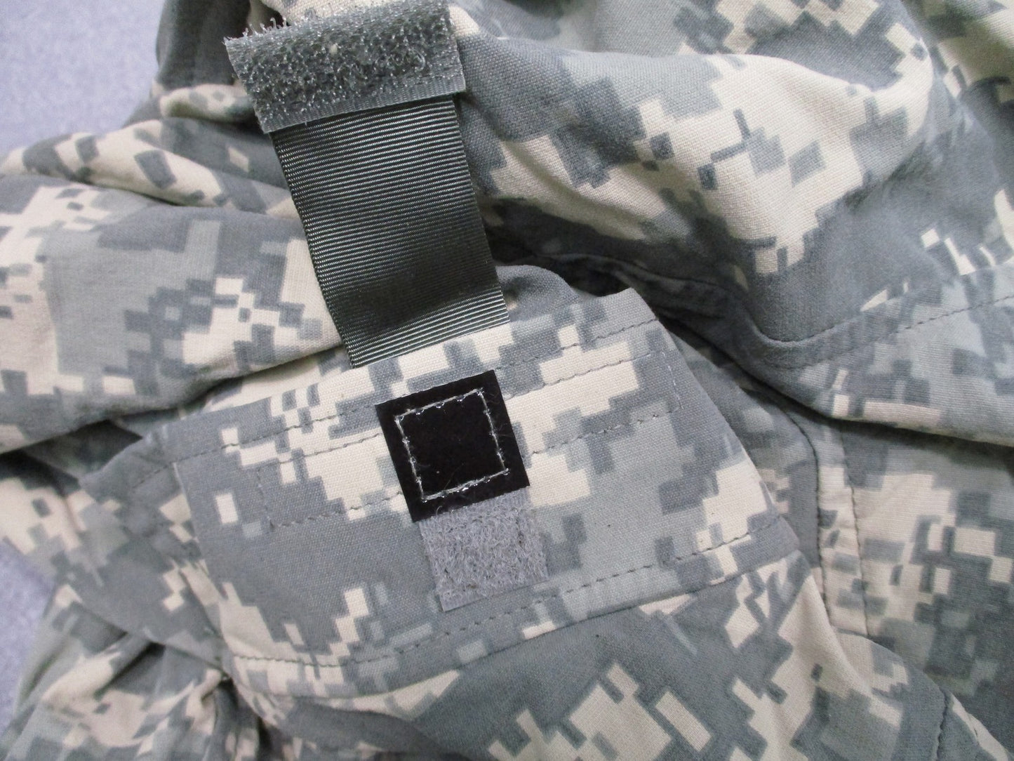 New US Army Issue GEN III ECWCS Wind Cold Weather Jacket Digital Camo Medium Reg