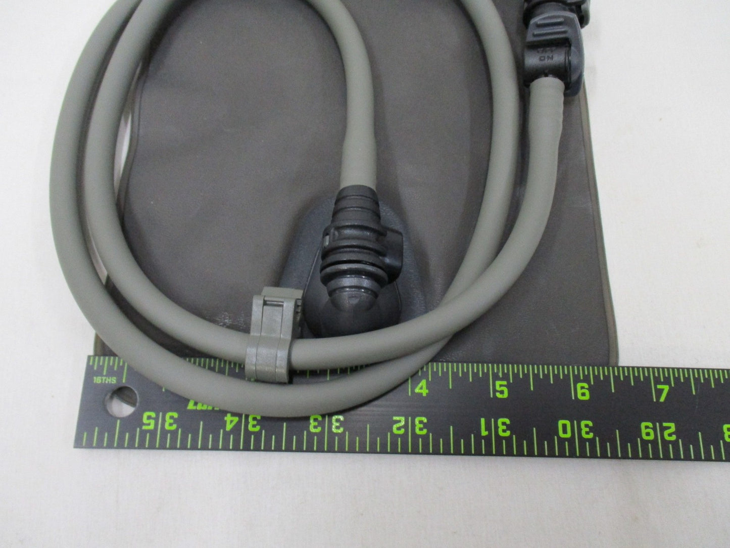 Genuine Army CamelBak Hydration Bladder 100oz Grey Reservoir New Condition