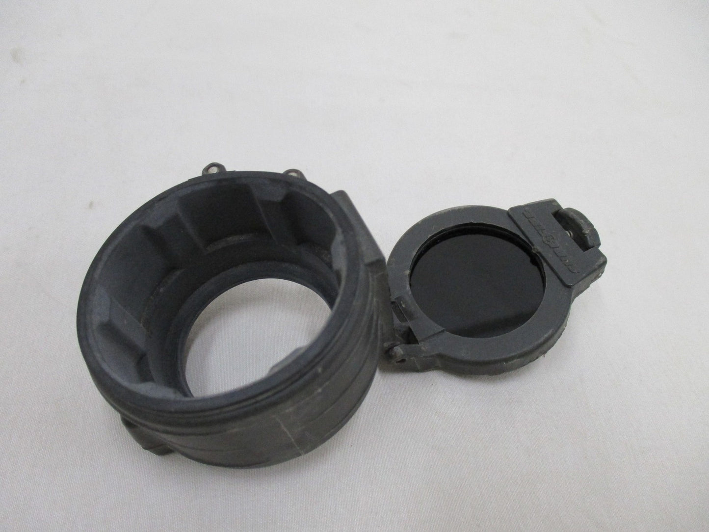 SUREFIRE FM63 INFRARED FILTER FOR 1.47″ DIAMETER BEZELS IR CAP REMOVABLE