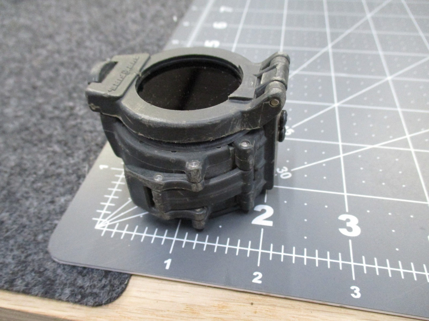SUREFIRE FM63 INFRARED FILTER FOR 1.47″ DIAMETER BEZELS IR CAP REMOVABLE
