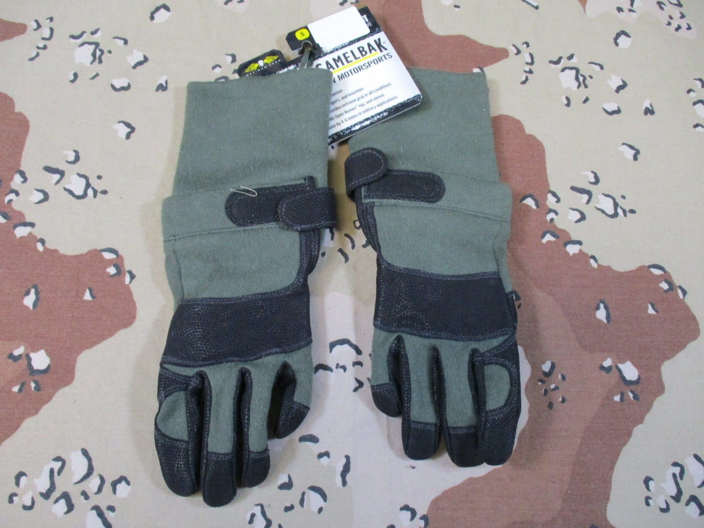 CamelBak Max Grip NT Flame Retardant Flight Gloves Nomex Tactical Size Small