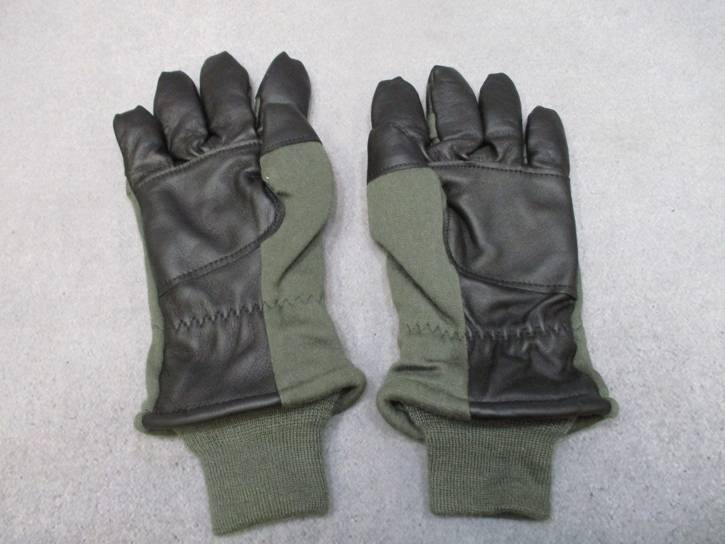 USGI Army Issue Cold Intermediate Flyer's Gloves Size 7 Leather Knit Military