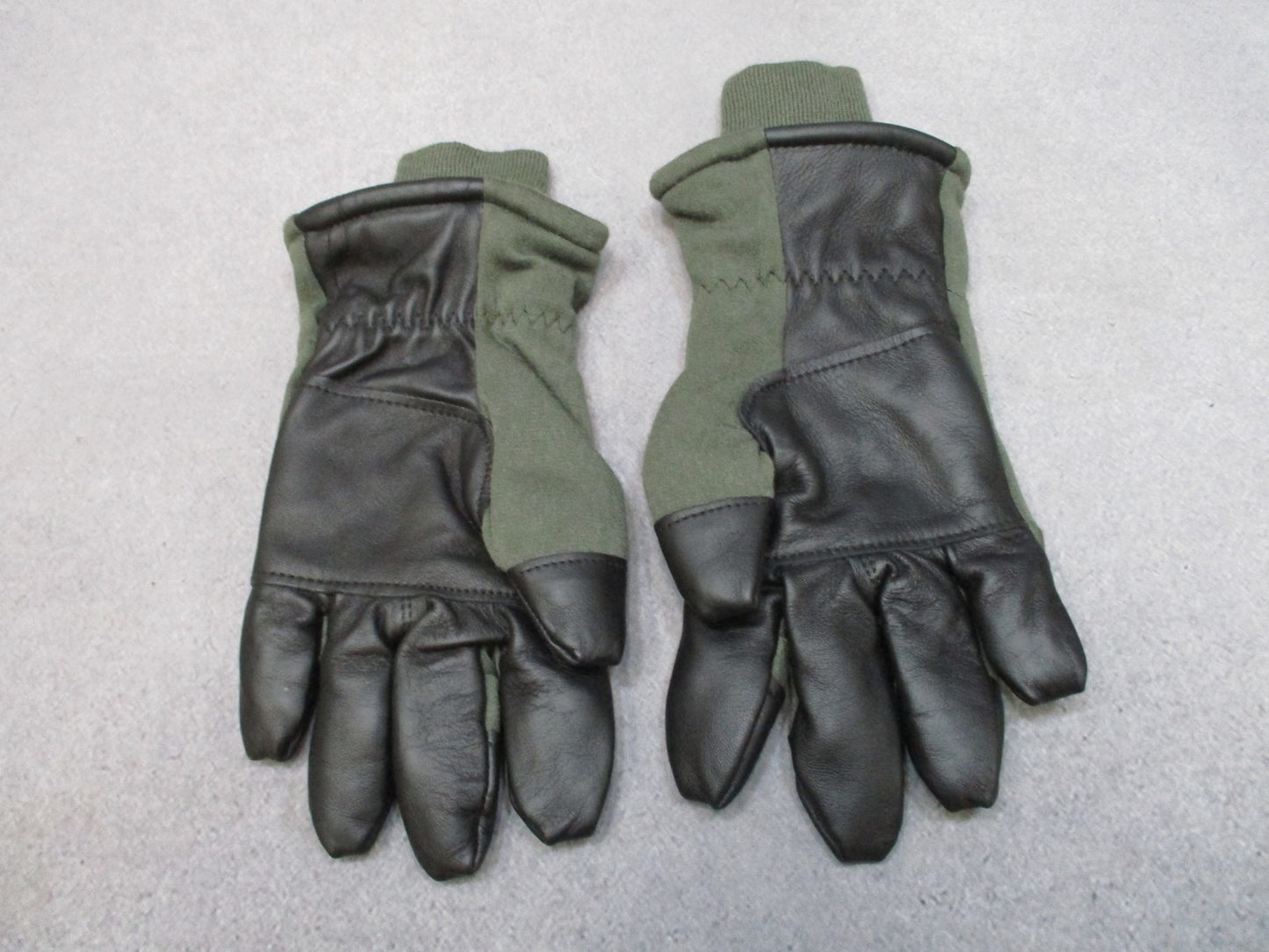 USGI Army Issue Cold Intermediate Flyer's Gloves Size 7 Leather Knit Military