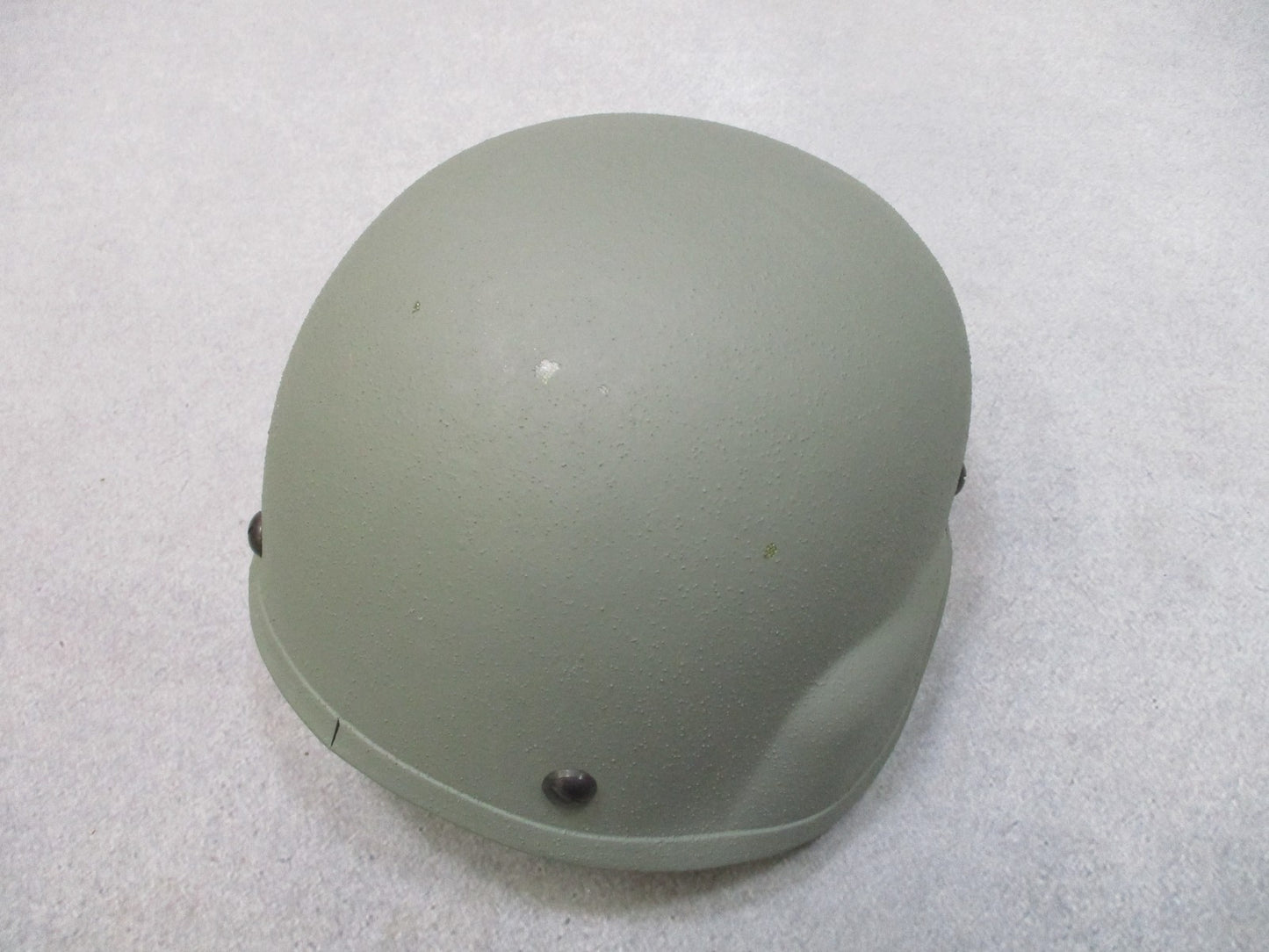 ACH Advanced Combat Helmet Size Medium Foliage Green w/ Pads Chinstrap Ballistic