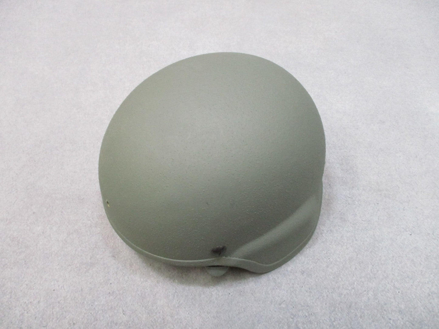 ACH Advanced Combat Helmet Size Medium Foliage Green w/ Pads Chinstrap Ballistic