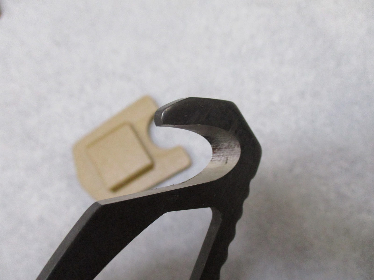 Gerber Strap Cutter Seatbelt Cutter Glass Breaker MOLLE Attachment