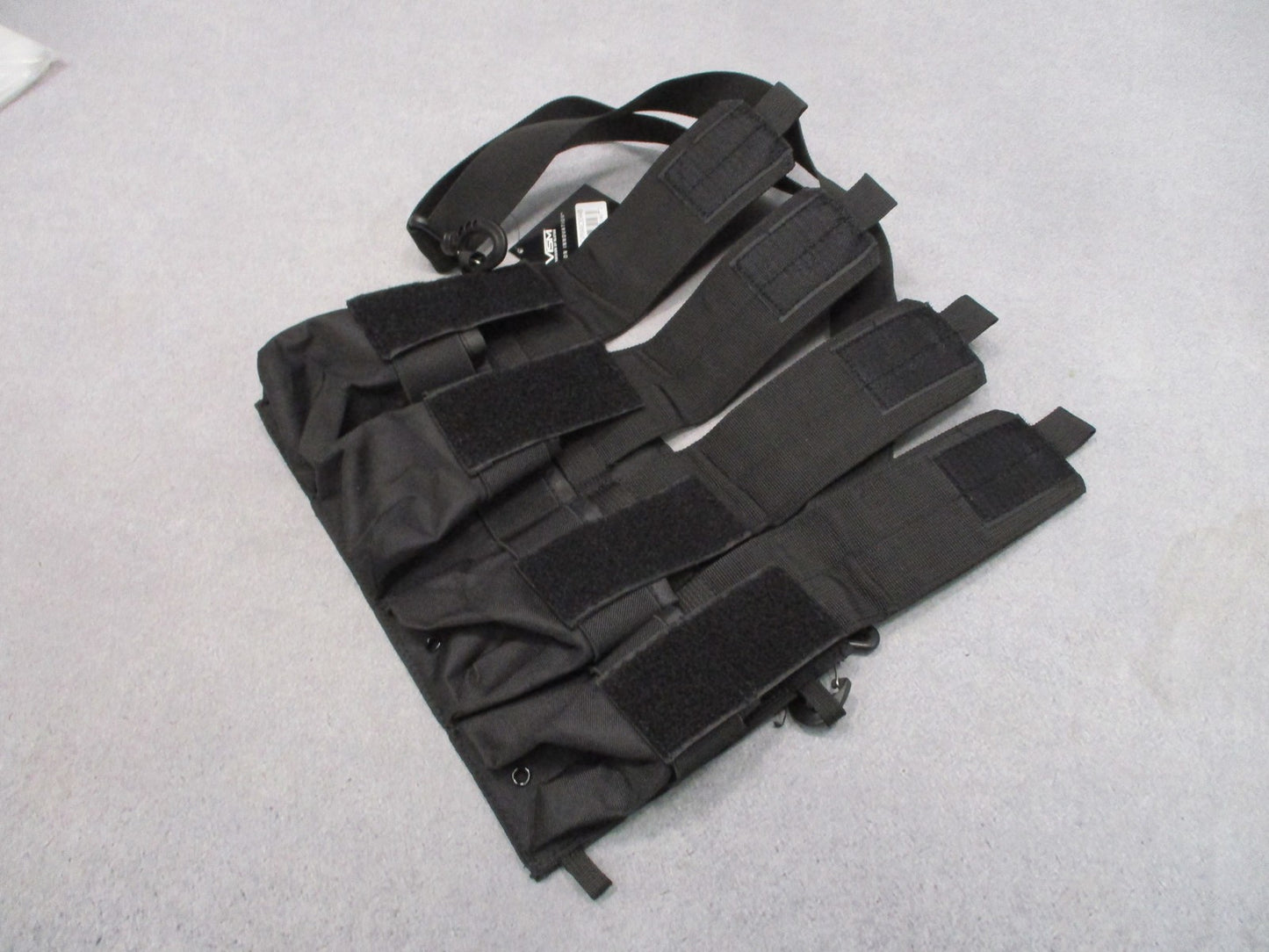 VISM Tactical Bandolier Pouch 8 (5.56) or 4 (7.62) Magazines Black Empty