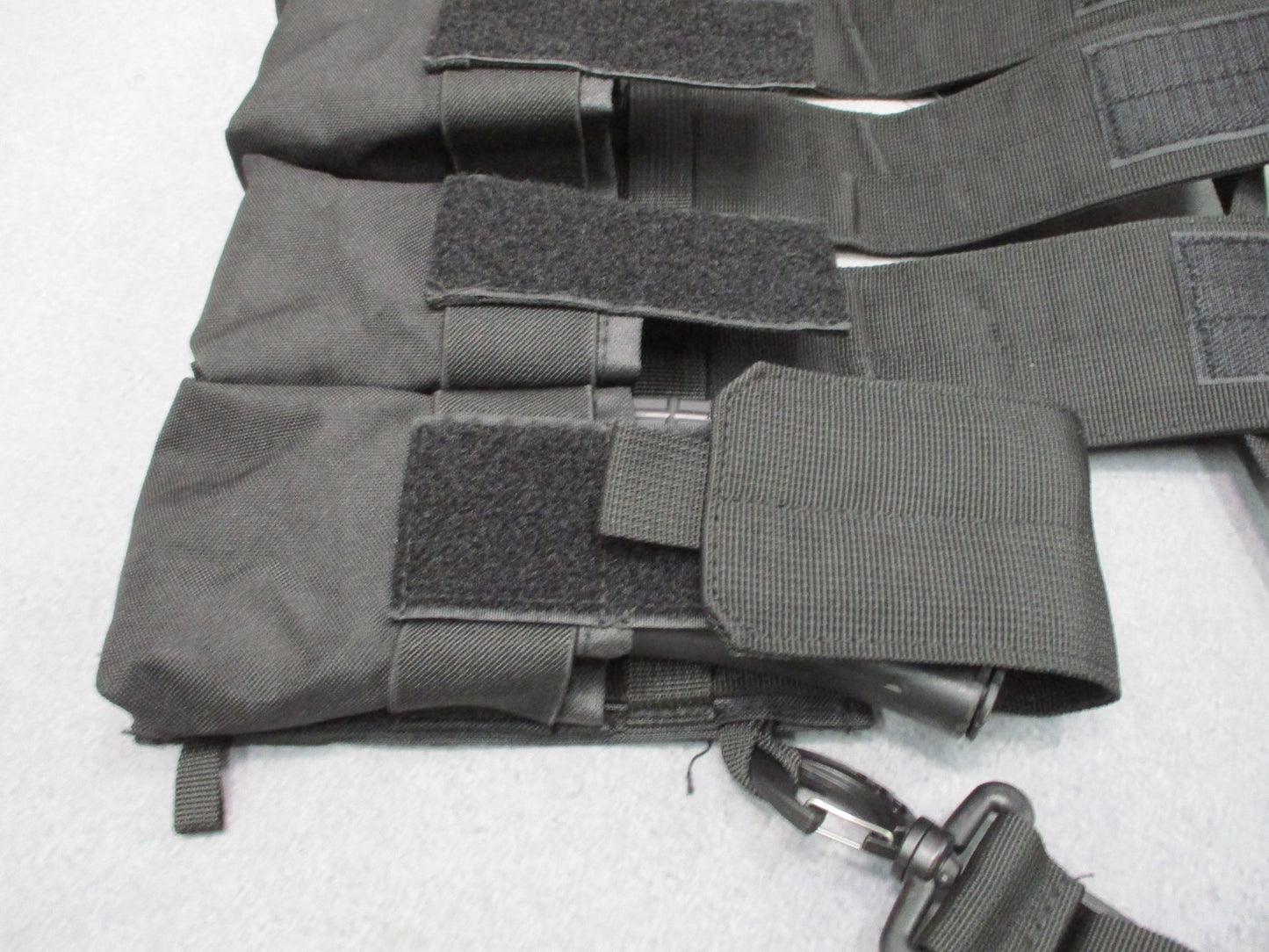 VISM Tactical Bandolier Pouch 8 (5.56) or 4 (7.62) Magazines Black Empty