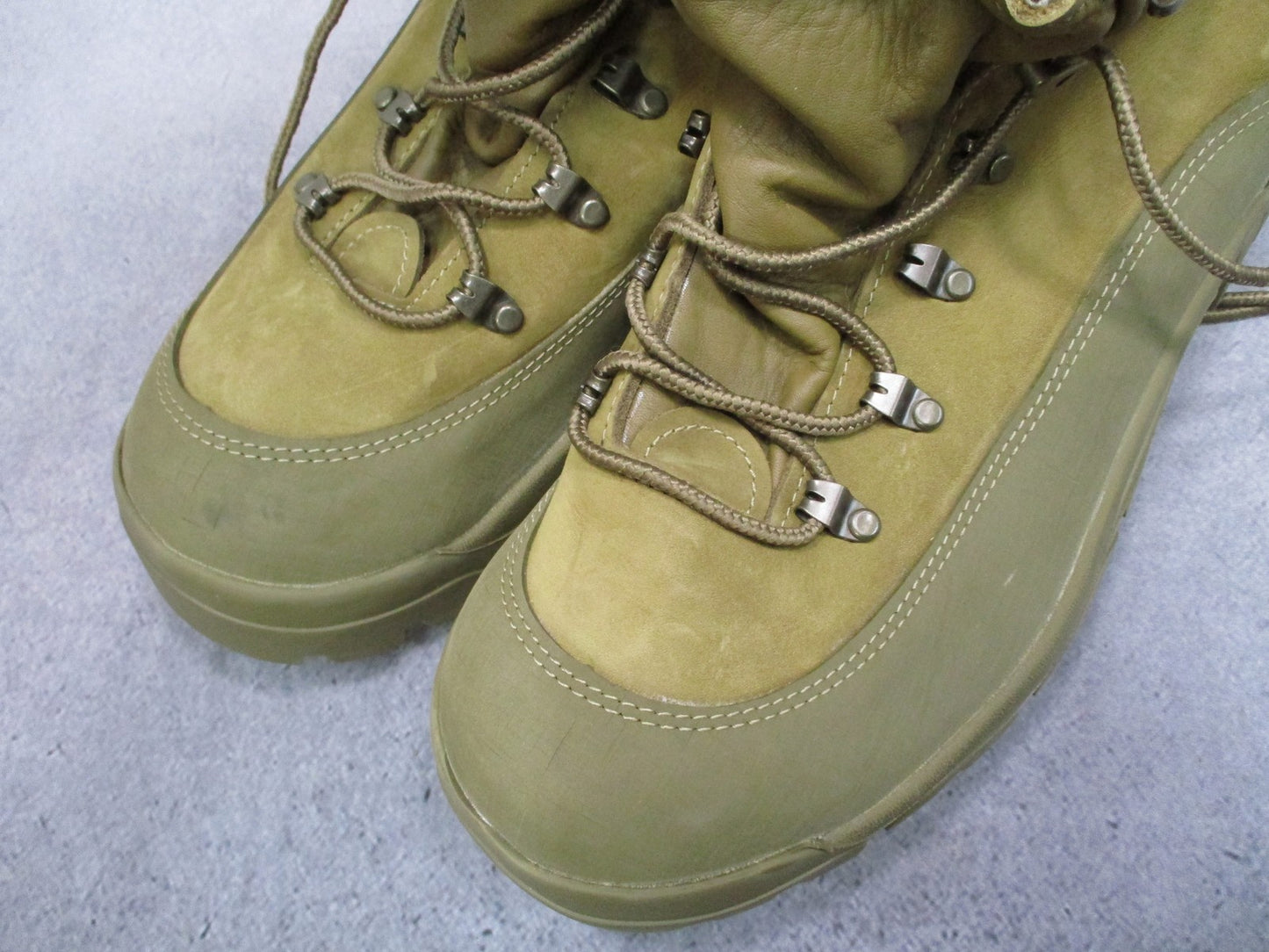 Bates E03412C USGI Gore-Tex Mountain Combat Hiker Boots 11.5 Wide Used