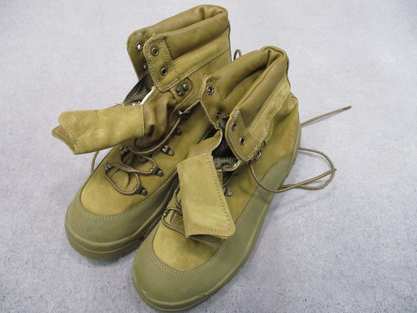 Bates E03412C USGI Gore-Tex Mountain Combat Hiker Boots 11.5 Wide Used