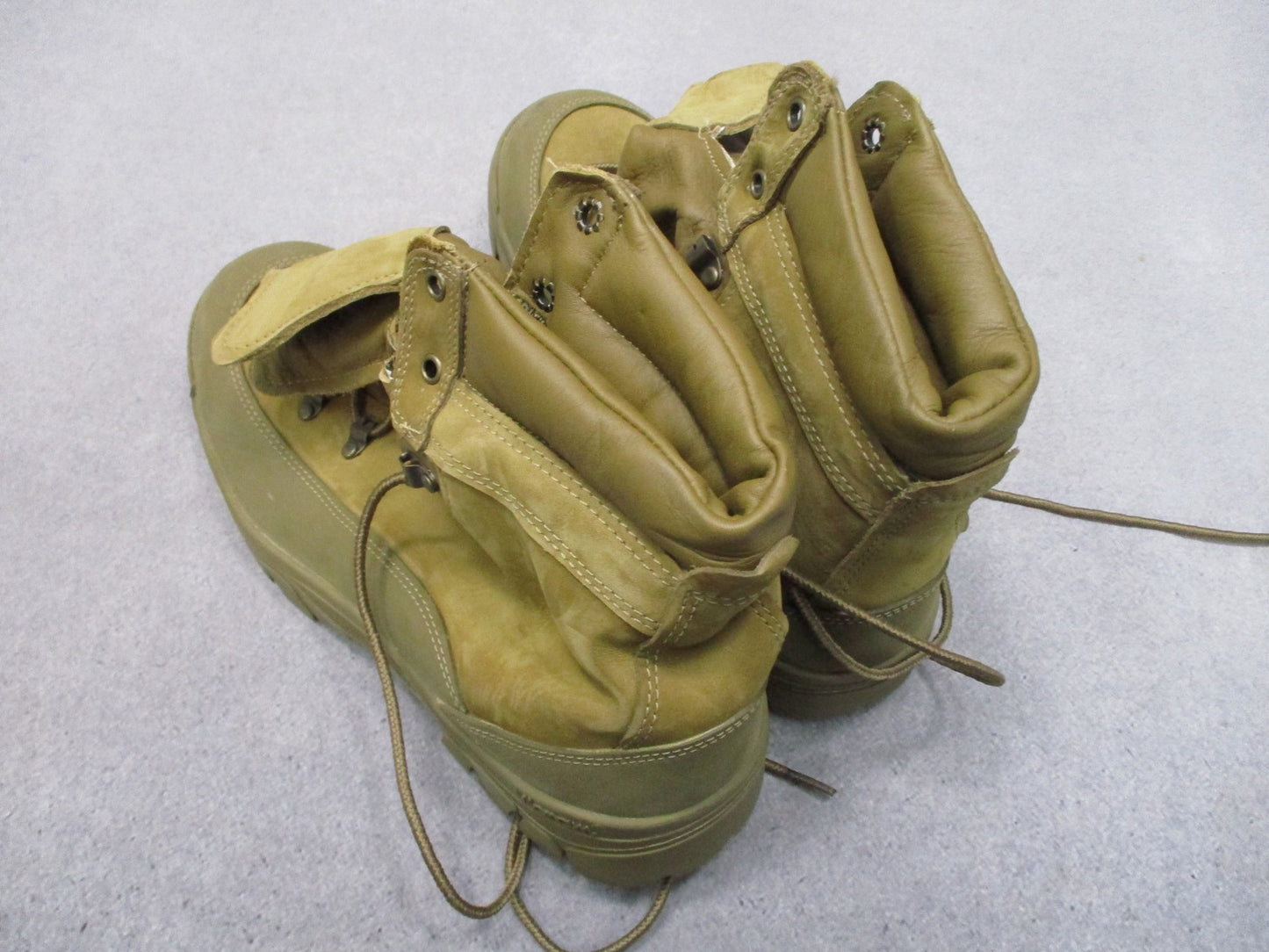 Bates E03412C USGI Gore-Tex Mountain Combat Hiker Boots 11.5 Wide Used