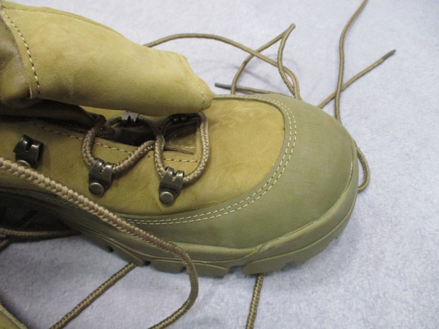 Bates E03412C USGI Gore-Tex Mountain Combat Hiker Boots 11.5 Wide Used