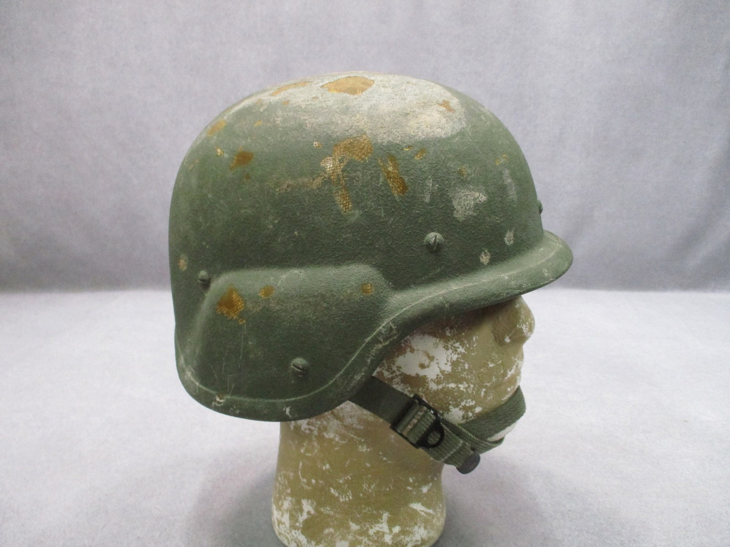 US Military Surplus PASGT Helmet Combat Tactical Gear w/ Sweatband Small