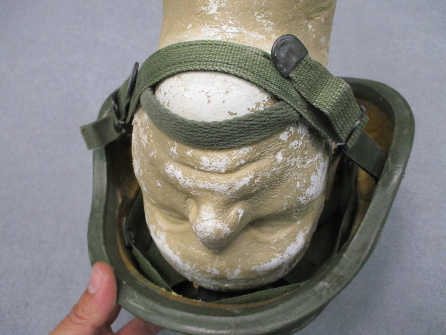 US Military Surplus PASGT Helmet Combat Tactical Gear w/ Sweatband Small