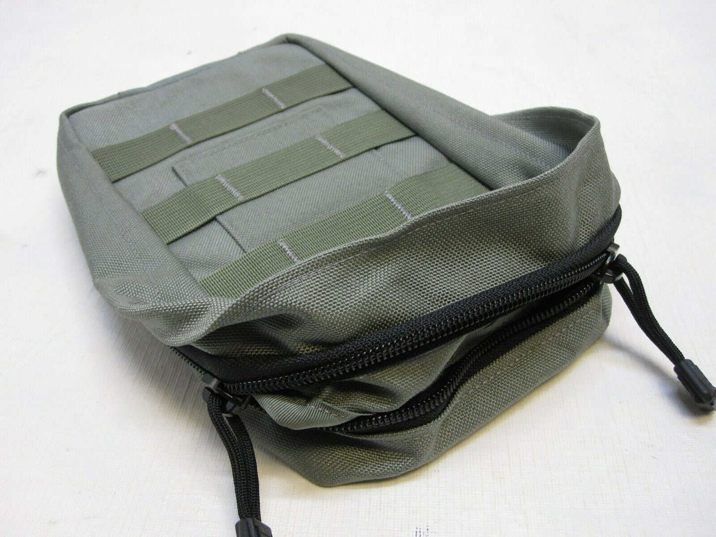 NEW AVON MILITARY GAS MASK FILTER MOLLE POUCH M50 FOLIAGE EMT UTILITY HOLDER