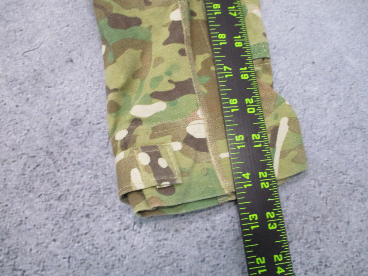 US Army Combat Shirt Flame Resistant Multicam Size Medium 1/4 Zipper OCP Used