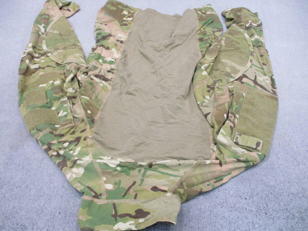 US Army Combat Shirt Flame Resistant Multicam Size Medium 1/4 Zipper OCP Used