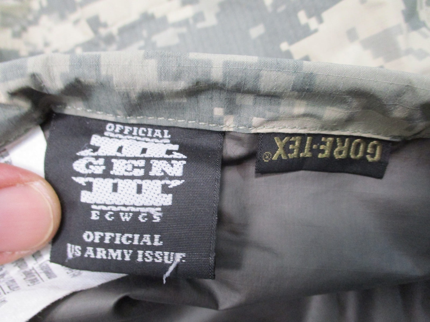 USGI ECWCS Gen III Level 6 Rain Jacket Parka UCP ACU Digital Large Long USED