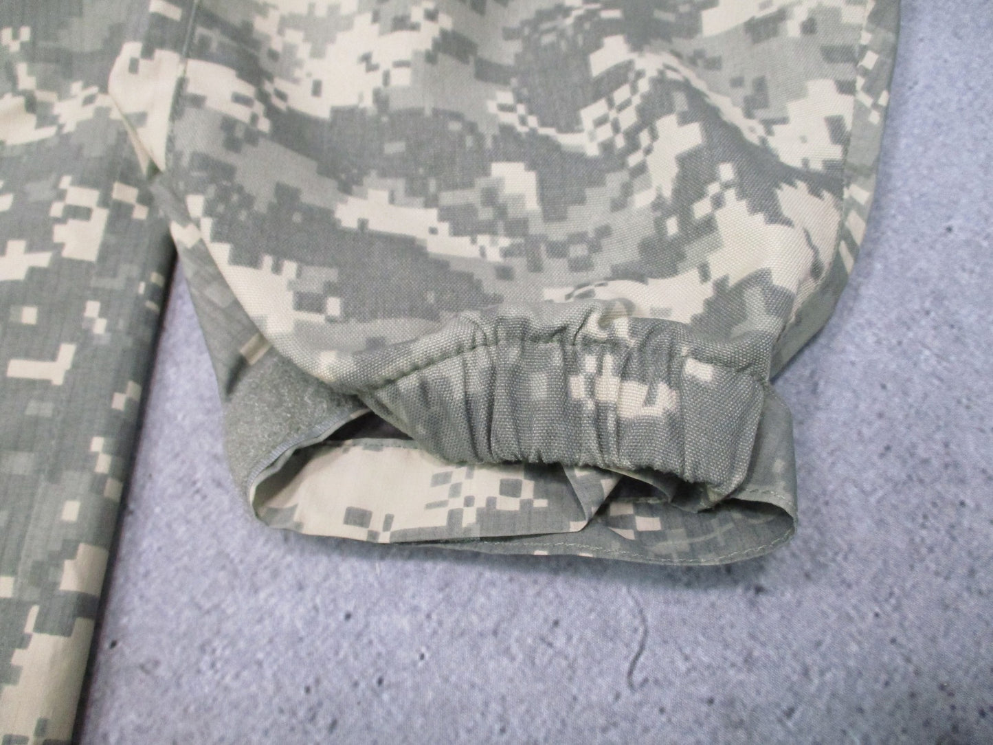 USGI ECWCS Gen III Level 6 Rain Jacket Parka UCP ACU Digital Large Long USED