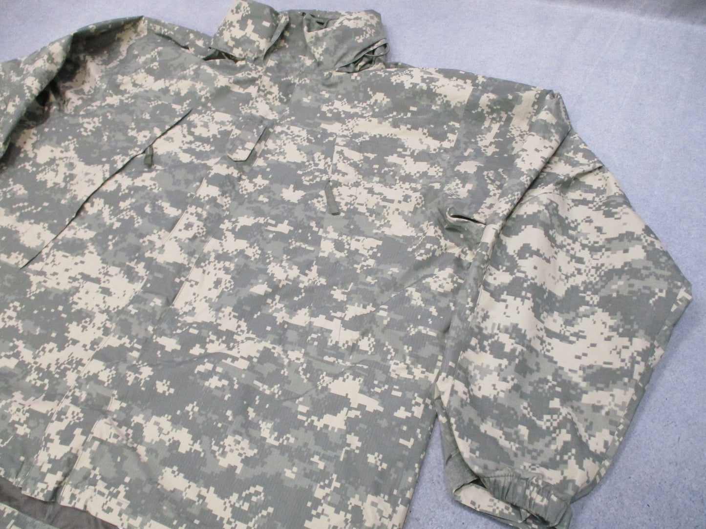 USGI ECWCS Gen III Level 6 Rain Jacket Parka UCP ACU Digital Large Long USED