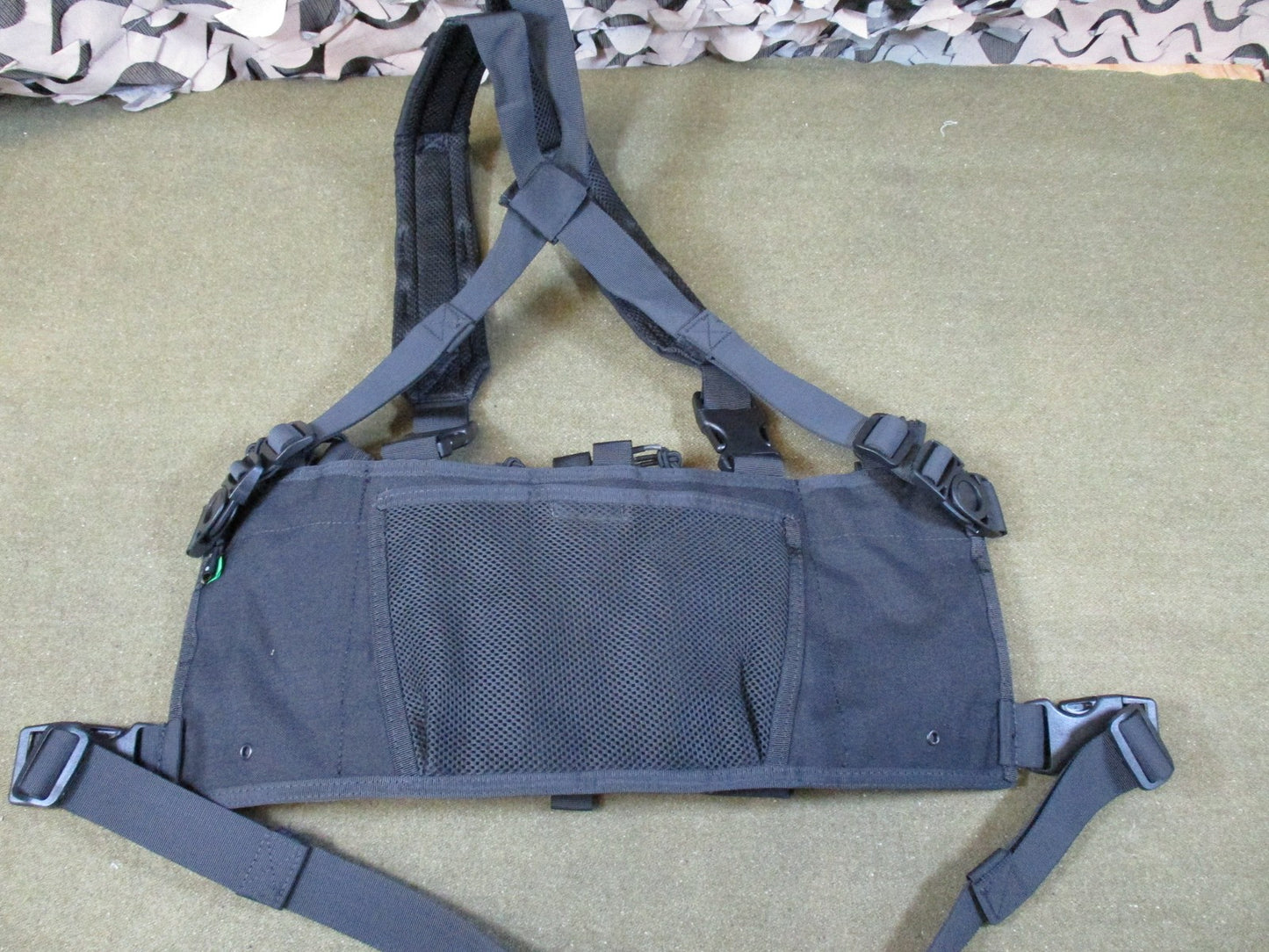 Condor Recon chest rig black swat team gear molle vest