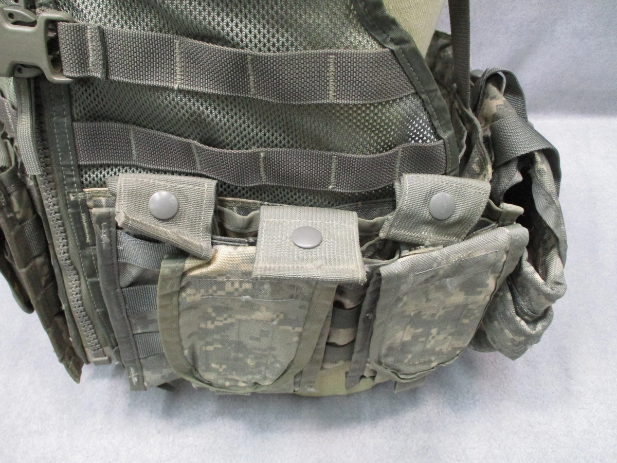USGI MOLLE II FLC Vest Rifleman Set ACU UCP 9 Pouches Fighting Load Carrier