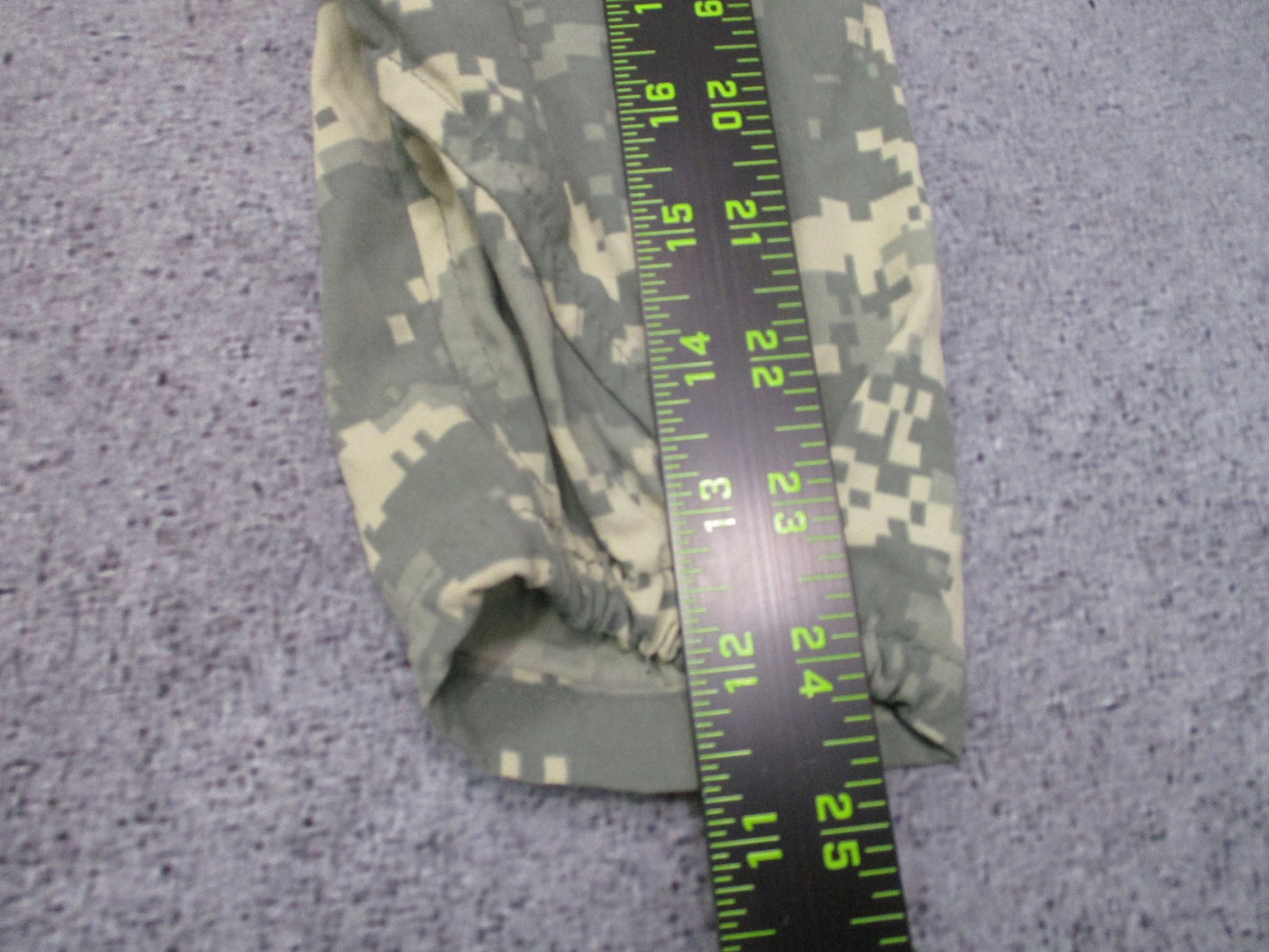 US Military ECWCS Gen III Level 4 Wind Jacket Digital Camo Medium Regular