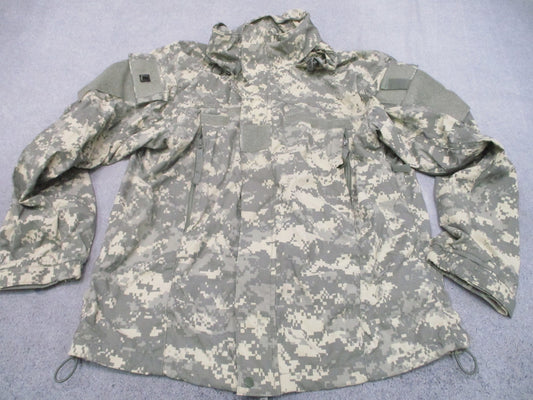 US Military ECWCS Gen III Level 5 Soft Shell Jacket UCP Camo Size Small-Short