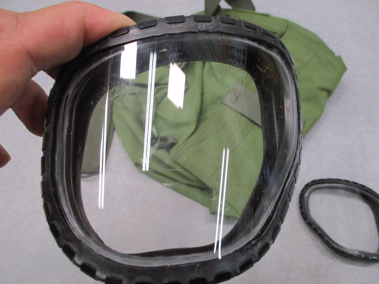 US Military Surplus M40 Series Gas Mask Respirator with Bag & Outserts - Size LG