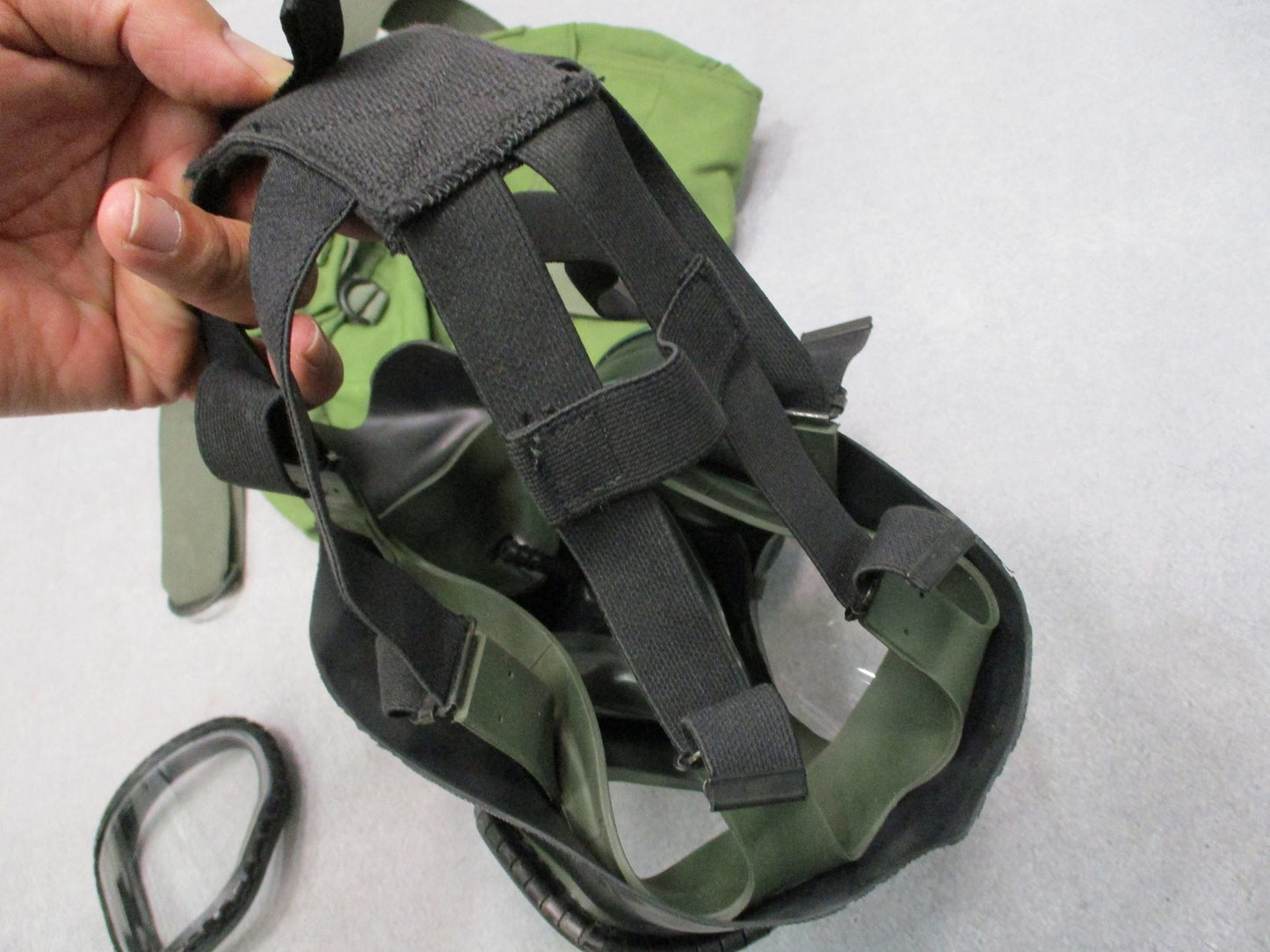 US Military Surplus M40 Series Gas Mask Respirator with Bag & Outserts - Size LG
