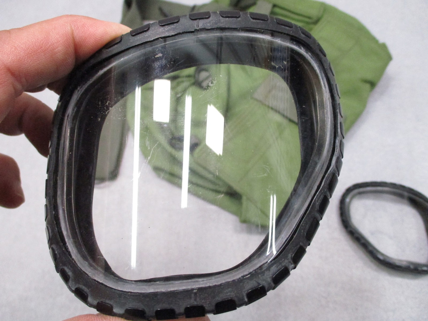 US Military Surplus M40 Series Gas Mask Respirator with Bag & Outserts - Size LG