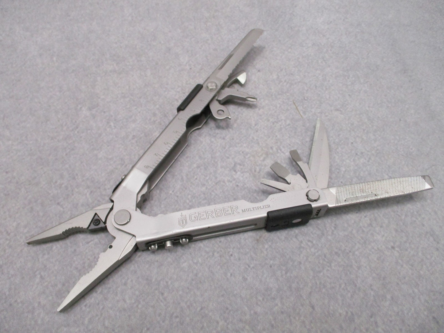 Gerber Multi-Plier 600 MP600 Multi-Tool w/ Tactical Sheath Made in USA