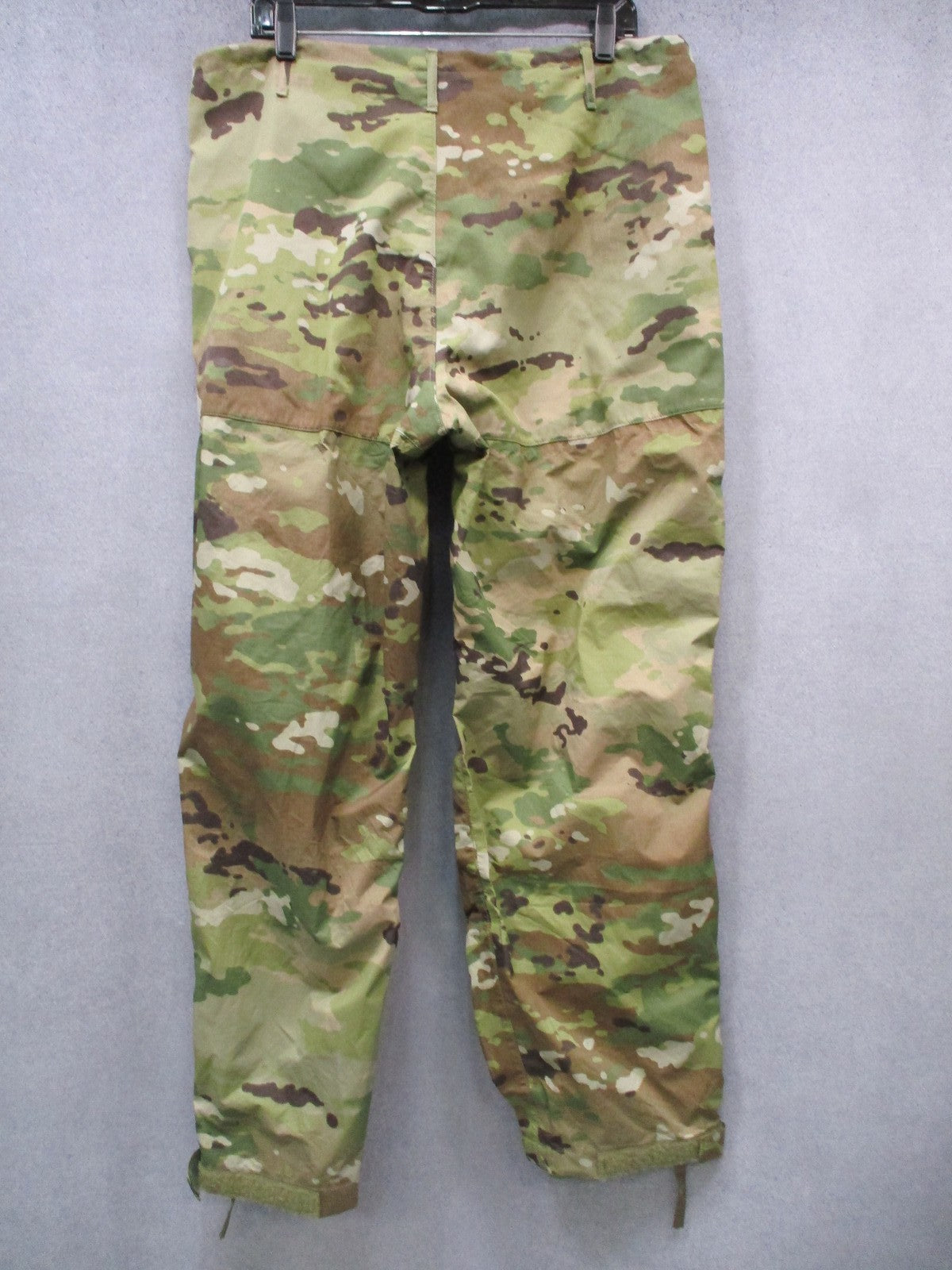 US Military Gen III Layer 6 OCP GORE-TEX Trousers Extreme Cold Weather Med-Reg