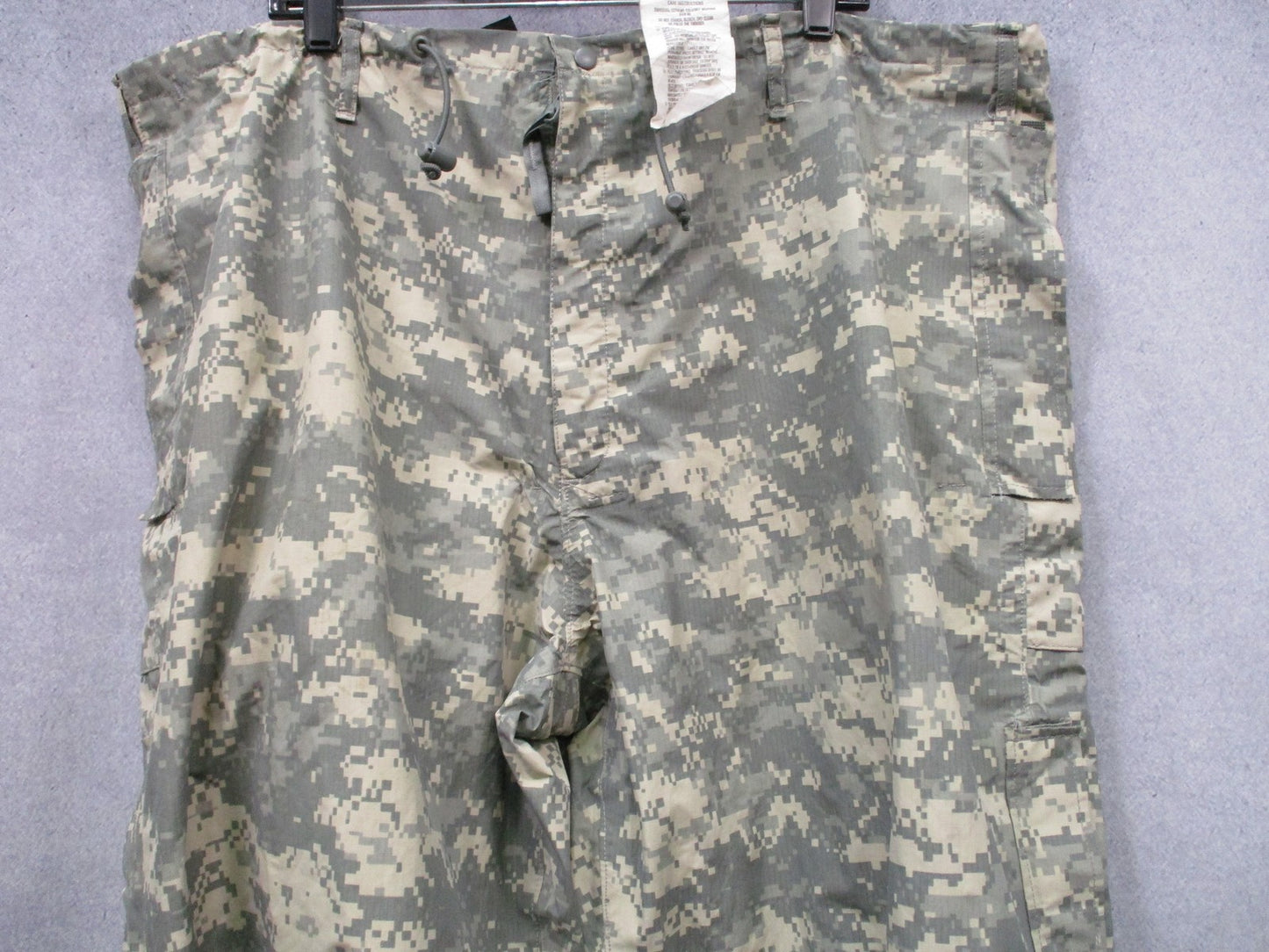 US Army ECWCS Gen III Level 6 Gore-Tex Trousers Digital Camo XL-Regular Gore-Tex