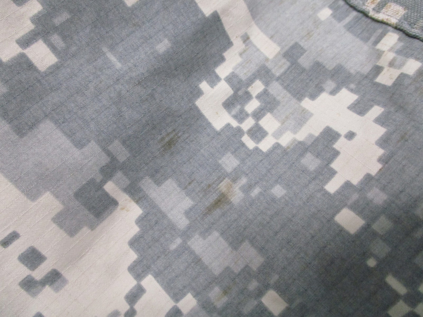 US Army ECWCS Gen III Level 6 Gore-Tex Trousers Digital Camo XL-Regular Gore-Tex