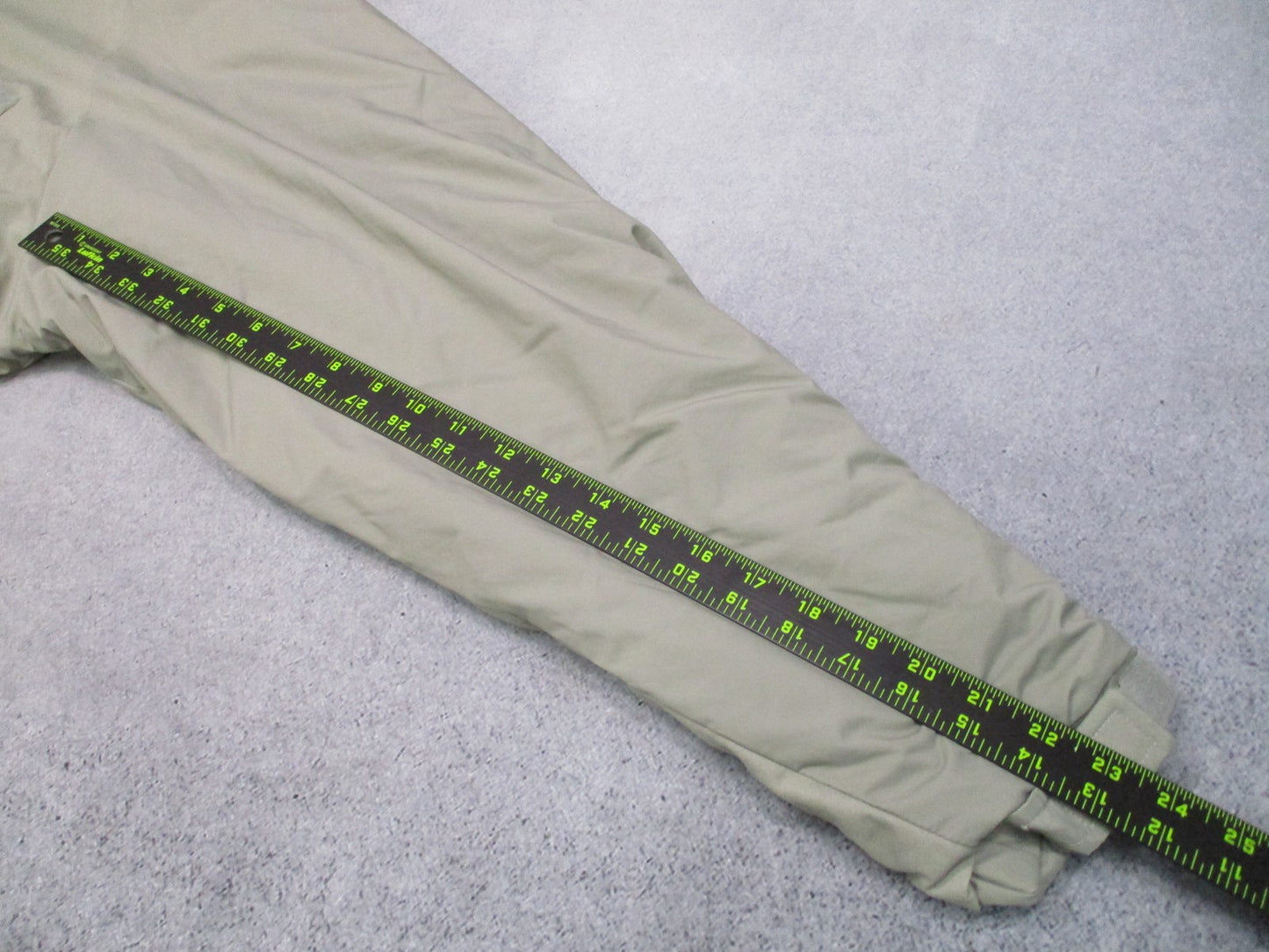 USGI Gen III Level 7 ECW Parka Medium Regular Urban Grey NSN 8415-01-538-6289