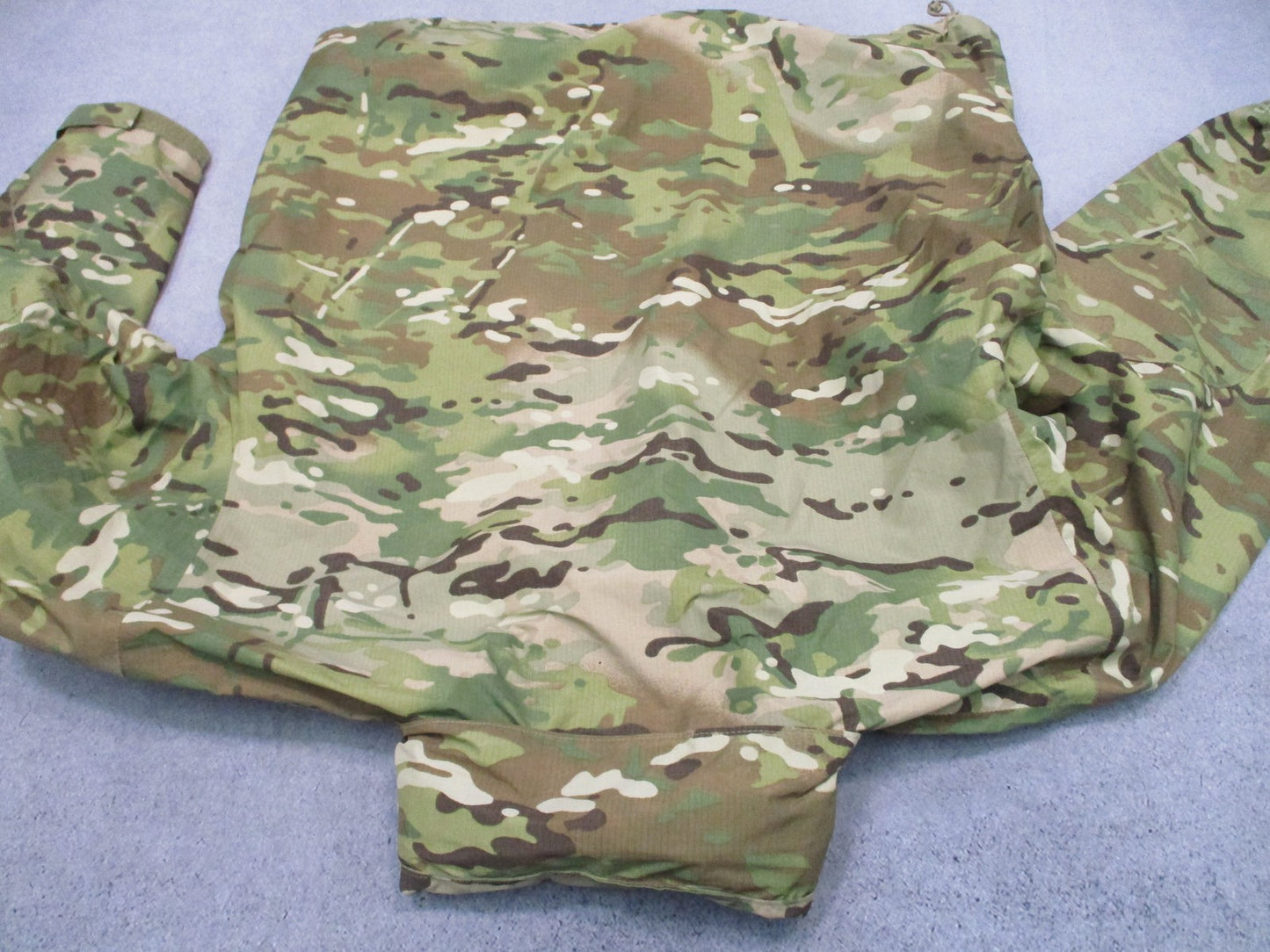 USED ARMY MULTICAM LEVEL 6 GORE-TEX JACKET MEDIUM/REGULAR COLD/WET WEATHER OCP