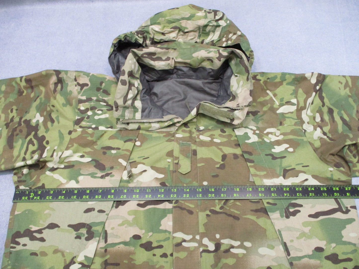 USED ARMY MULTICAM LEVEL 6 GORE-TEX JACKET MEDIUM/REGULAR COLD/WET WEATHER OCP