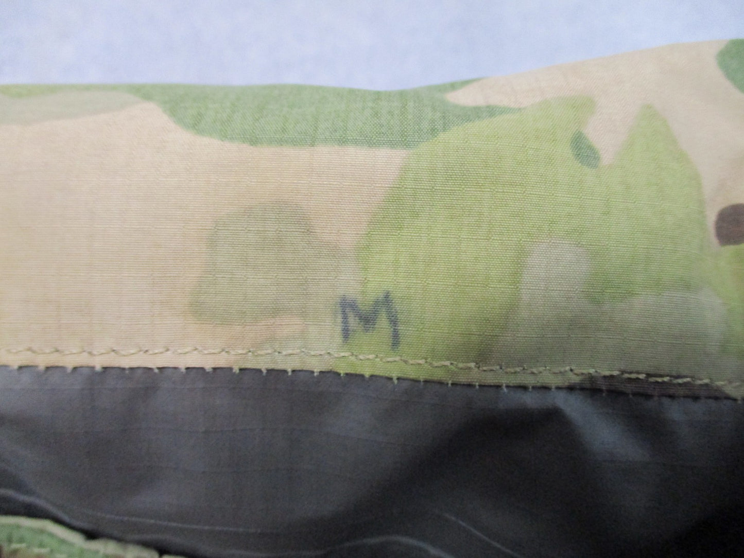 USED ARMY MULTICAM LEVEL 6 GORE-TEX JACKET MEDIUM/REGULAR COLD/WET WEATHER OCP
