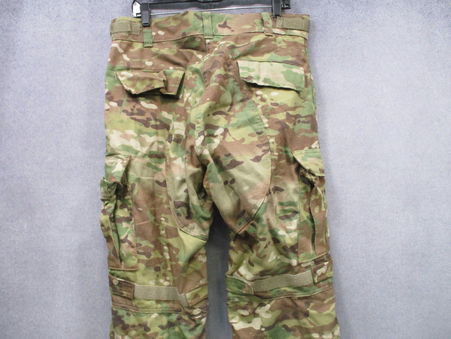 USED ARMY ADVANCED COMBAT PANTS W/ CRYE KNEE PAD SLOTS MEDIUM/LONG MULTICAM OCP
