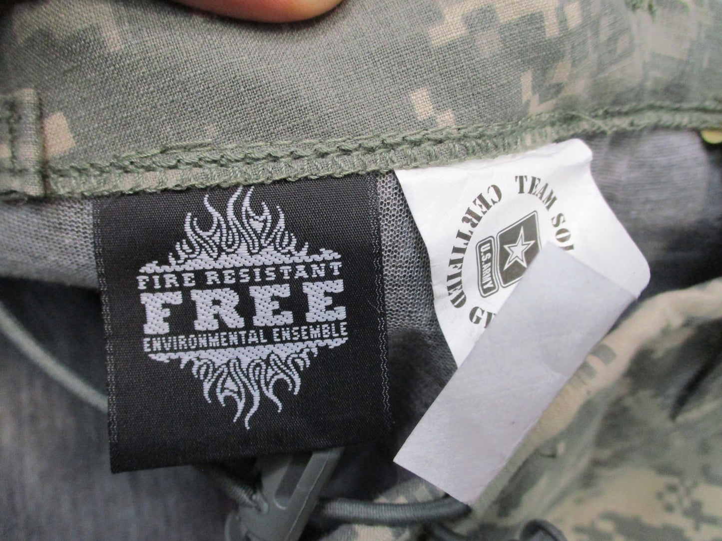 GORE-TEX FREE EWOL TROUSER ACU Digital Camo Fire Resistant Pants Large Long