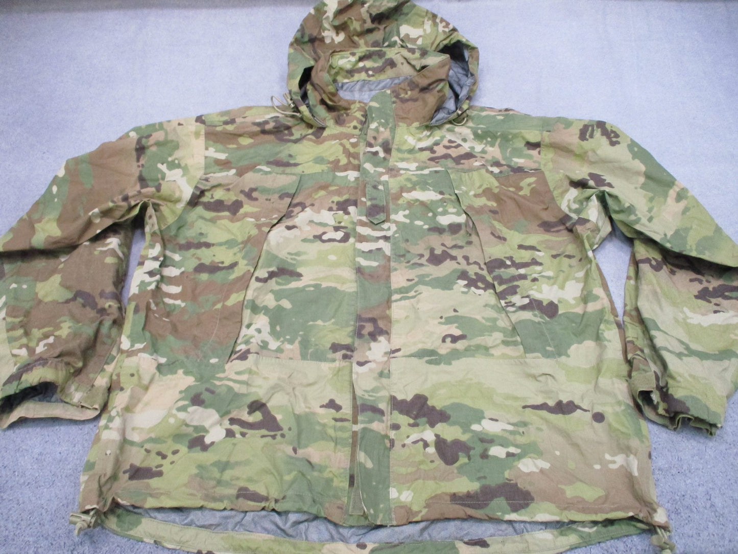 USED ARMY OCP COLD/WET WEATHER JACKET GEN III LEVEL 6 SCORPION TOP MEDIUM/REG