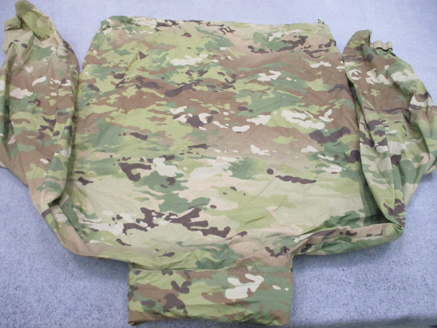 USED ARMY OCP COLD/WET WEATHER JACKET GEN III LEVEL 6 SCORPION TOP MEDIUM/REG