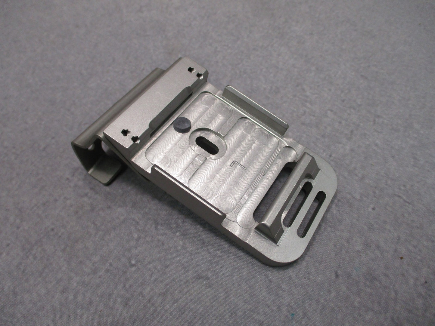 New ACH Helmet NVG Lever Mount Rhino Bracket Base Plate Shroud One Hole
