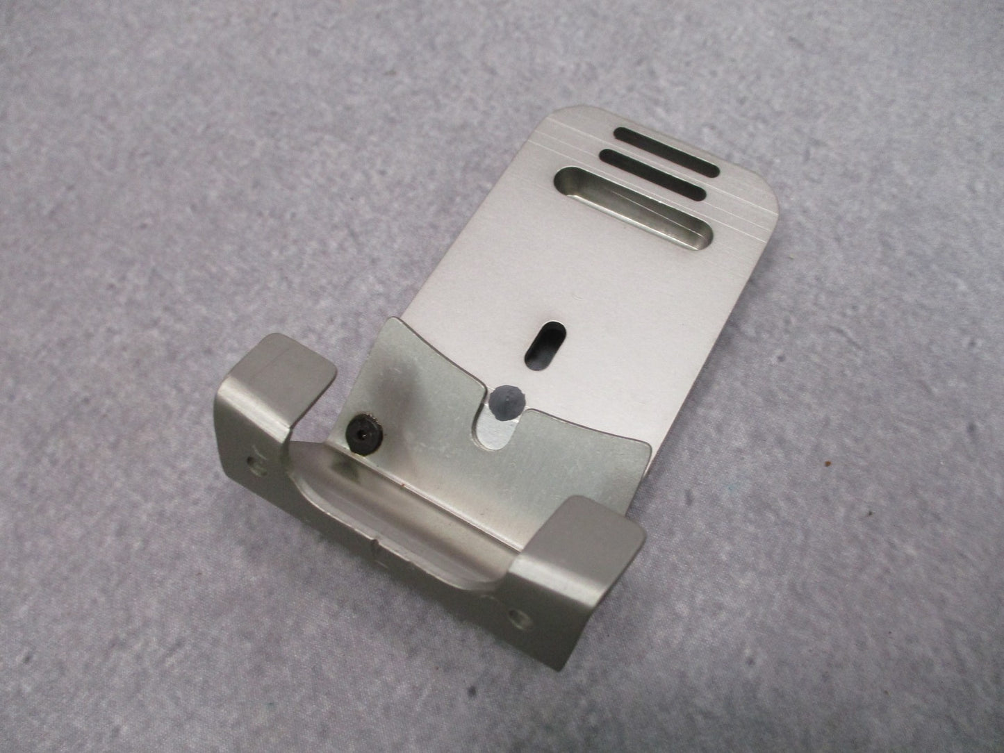 New ACH Helmet NVG Lever Mount Rhino Bracket Base Plate Shroud One Hole